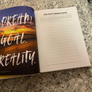 Beachbody Morning Metldown 100 tracker book